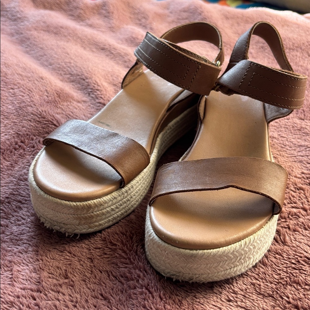 Sorel Tan Espadrille Platform Sandals - Picture 5 of 12